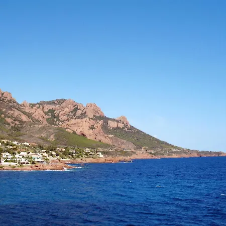 Apartment Village Cap Esterel - L'esquinade-97 By Interhome