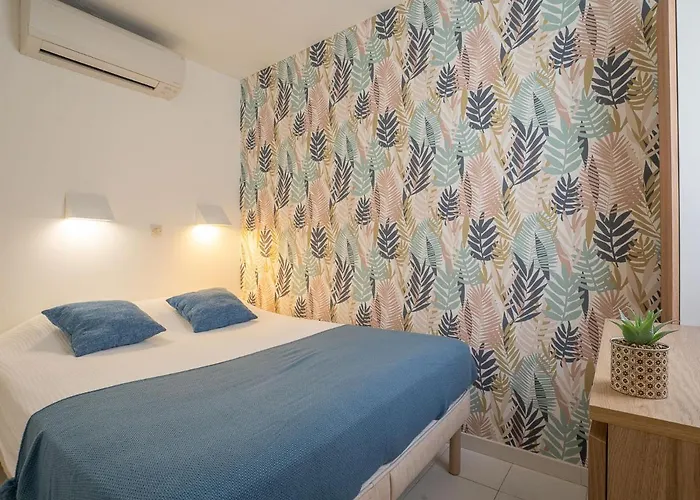 L'esquinade P1 111 By Interhome Сен-Рафаэль