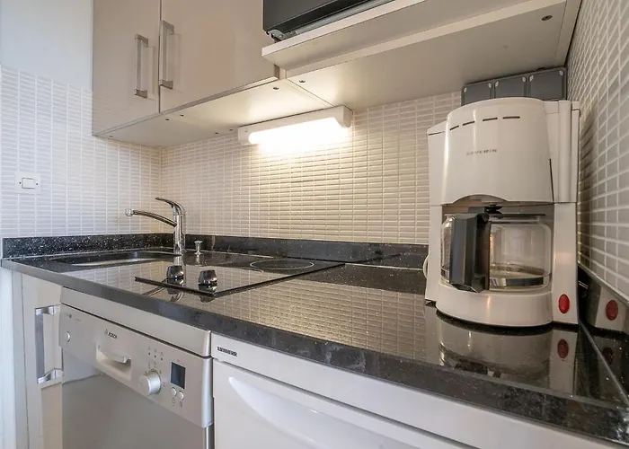 L'esquinade P1 111 By Interhome Апартаменты Сен-Рафаэль